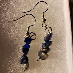 Short mixed dark blue silver tone hooked earring